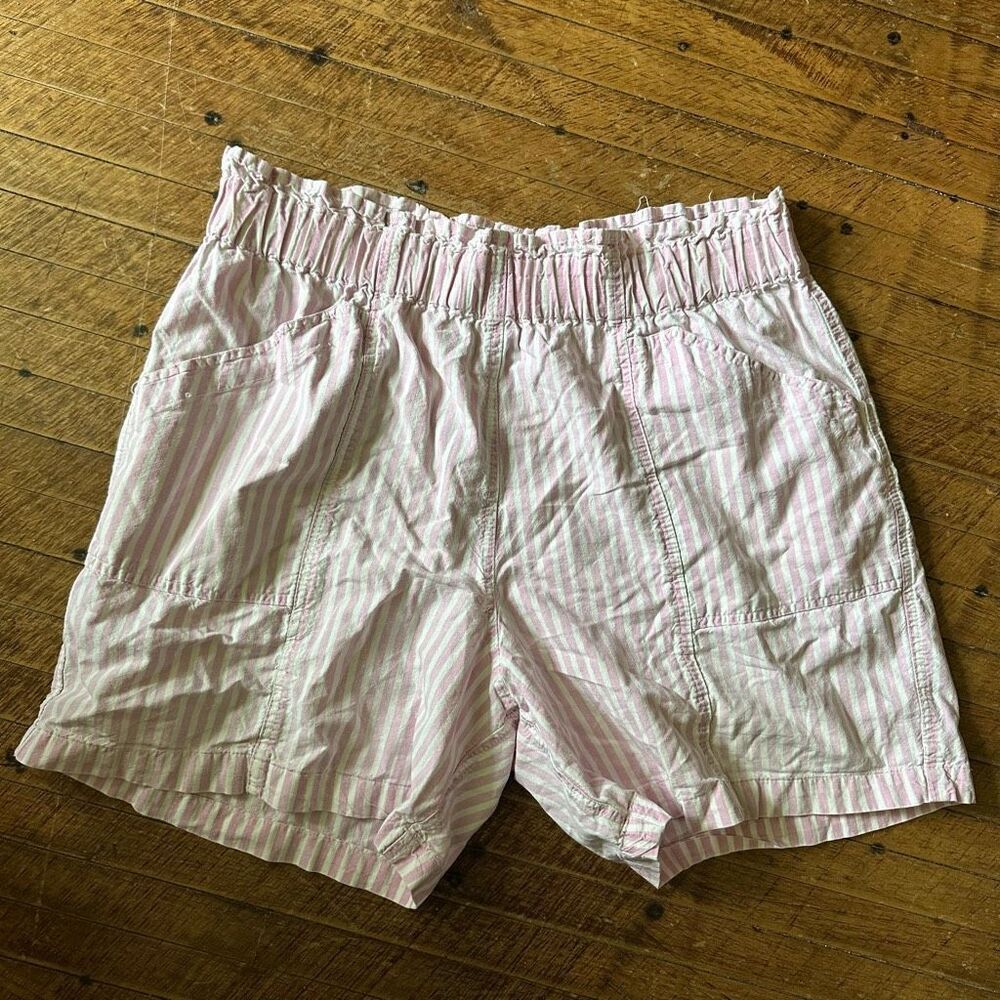 Ki Ko Mo vintage pink & white striped L high waist shorts